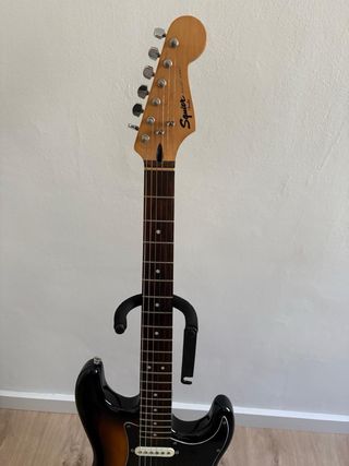 Combo Guitarra Eléctrica Squier Fender Como Nueva!