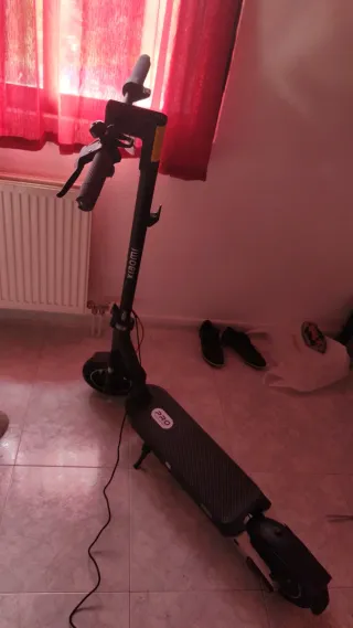 Patinete Eléctrico Negro