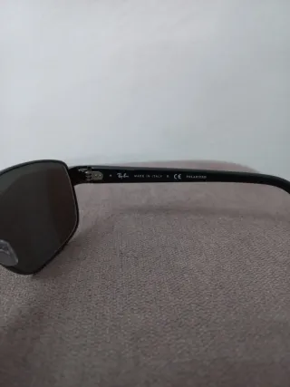 Gafas de sol Ray-Ban negras y grises