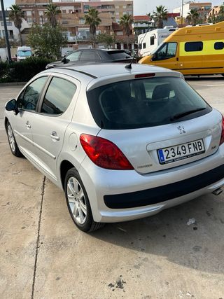 Peugeot 207 2007