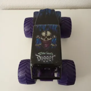 Monster Jam Son-uva Digger 1:24 Spin Master