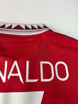 Camiseta original Manchester United 2022 Ronaldo 7