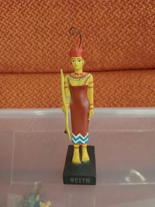 Statuetta Neith Hachette Divinità Egizia