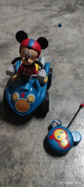 Moto teledirigida Mickey Mouse Disney
