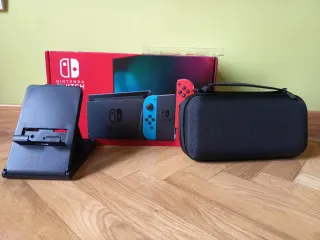 Nintendo Switch V2 + Accessori