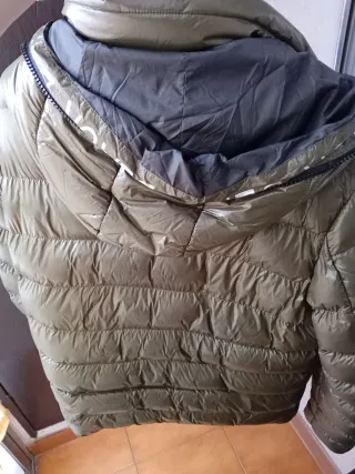 Anorak acolchado con capucha