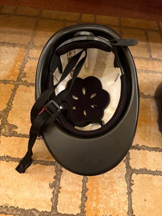 Casco de equitación negro