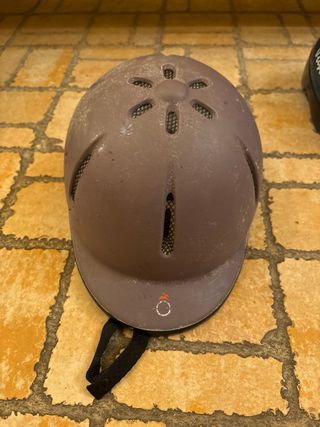 Casco de equitación negro