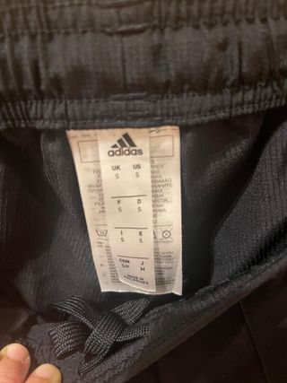 Pantalón corto Adidas Negro con bolsillos
