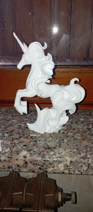 Statua unicorno bianco