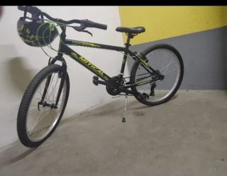 Bicicleta MITICAL negra y verde