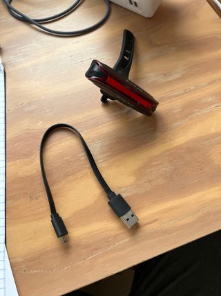 Luz trasera de bici recargable USB