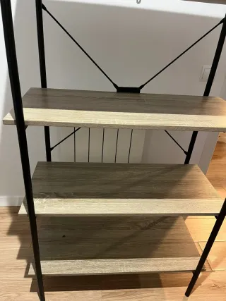 Estantería Metálica y Madera