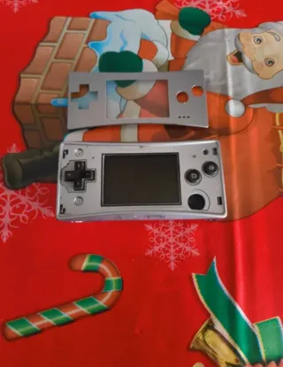 Gameboy Micro + Cargador {En Muy Buen Estado}