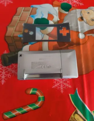 Gameboy Micro + Cargador {En Muy Buen Estado}