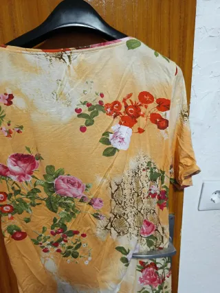 Blusa flores punto roma talla M