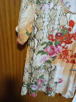 Blusa flores punto roma talla M