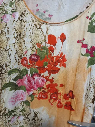 Blusa flores punto roma talla M