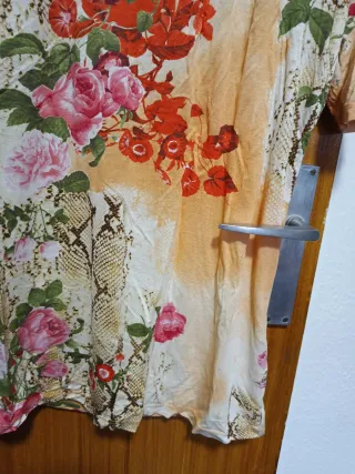 Blusa flores punto roma talla M