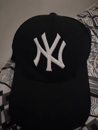 Gorra New Era NY Negra Blanca