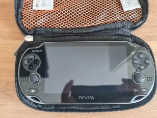 PS Vita OLED 128GB Edizione Call of Duty