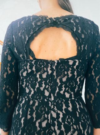 Bellissimo abito lungo in pizzo nero