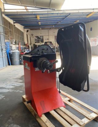 Equilibradora Ruedas FALCOM U 217 SA