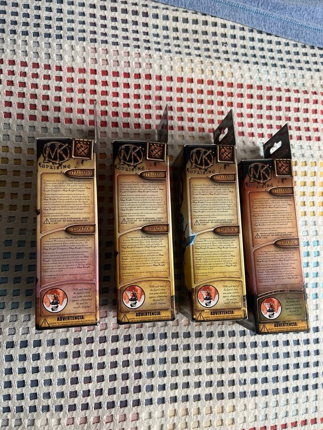 4 Paquetes de Expansión Mage Knight Uprising