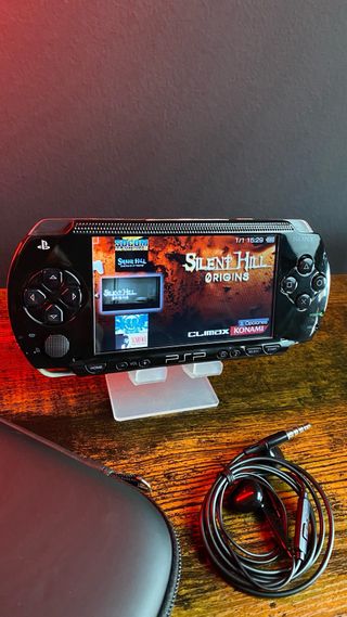 PSP 1004 Pack Completo 128GB + Accessori