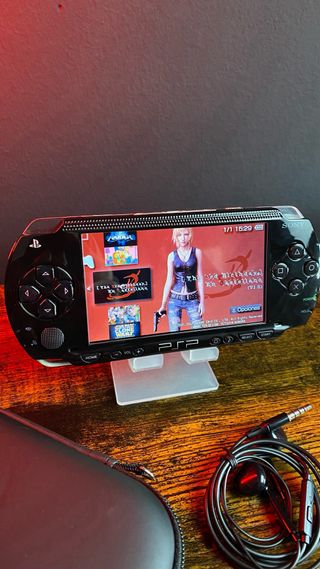 PSP 1004 Pack Completo 128GB + Accessori