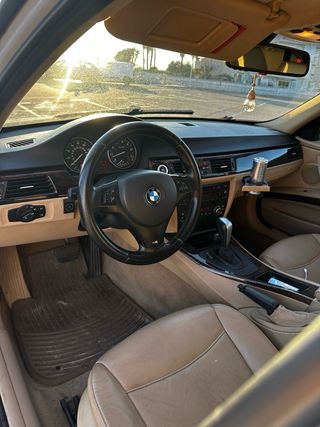 BMW 328i