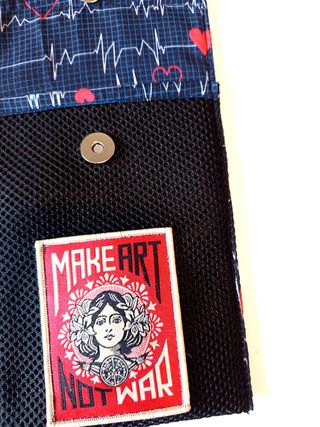 Funda Ebook 'Haz arte, no guerra'