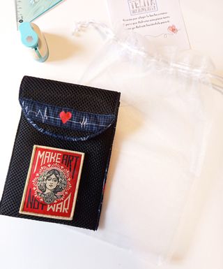 Funda Ebook 'Haz arte, no guerra'