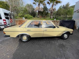 Mercedes-Benz W123 1980