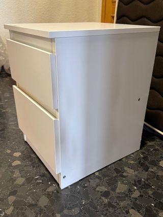 Mesita de noche MALM Ikea blanca comoda