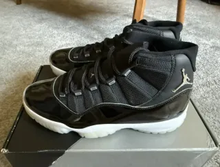Jordan 11 Negro Blanco Talla 44