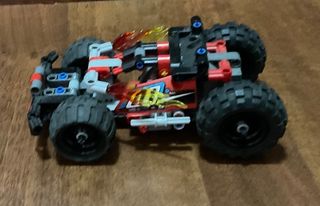 LEGO Technic: Model Race Bash!