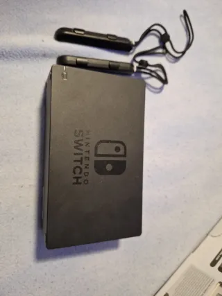 Nintendo Switch Gris, tiene su caja y accesorios