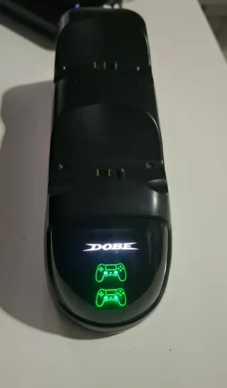 PS4 (PlayStation 4) Nera con Controller e Cavi