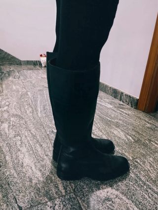 Stivali neri in simil pelle