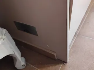 Grande espositore vintage color crema retrò