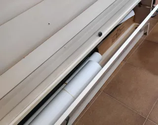 Grande espositore vintage color crema retrò