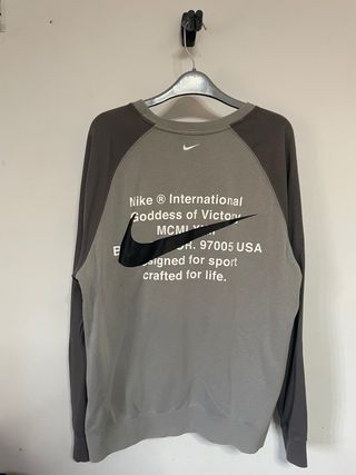 Sudadera Nike Gris Doble Swoosh