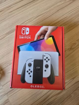 Nintendo Switch OLED Blanca y Negra