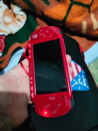 PSP 2000 Roja
