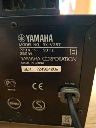 Receptor AV Yamaha 3D-Ready HDMI Bufer y 5 barras