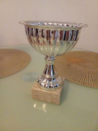 Coppetta premiazioni elegante metallo e pietra