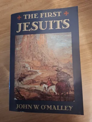 4 LIBROS RAROS EN INGLÉS