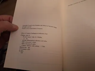 4 LIBROS RAROS EN INGLÉS