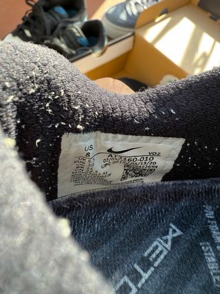 Nike Metcon negras y plateadas